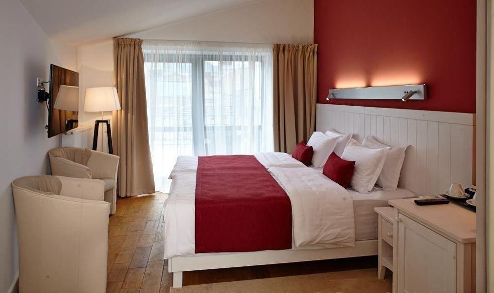 Rudolfo Hotel Lviv Bagian luar foto