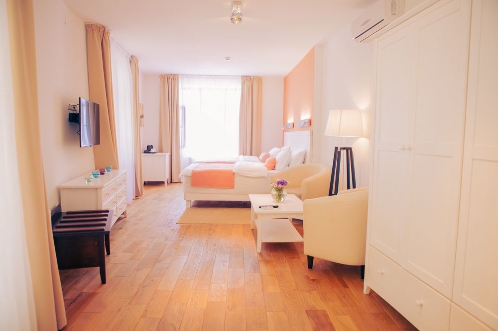 Rudolfo Hotel Lviv Bagian luar foto