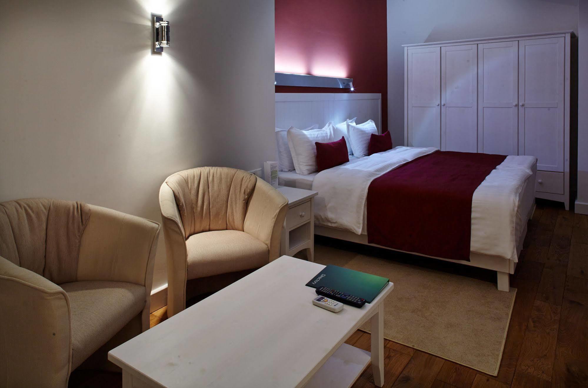 Rudolfo Hotel Lviv Bagian luar foto